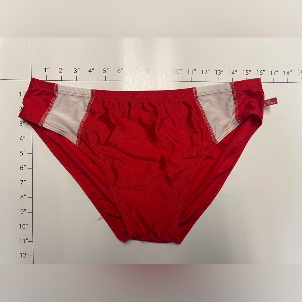 Men’s AustinBem bikini 36”, great condition